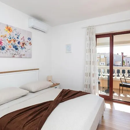Janjac Apartment