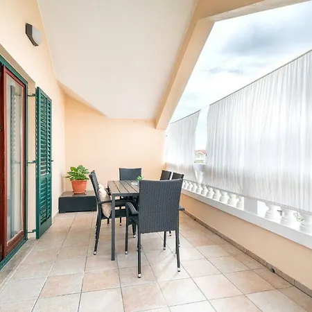 Janjac Apartment *