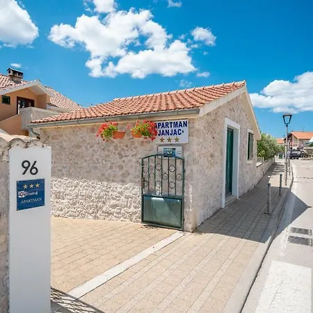 Janjac Apartman *